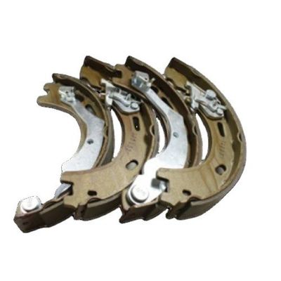Les pneus de freinage de stationnement LR031947 pour Land Rover Discovery 3 sont faciles à installer.