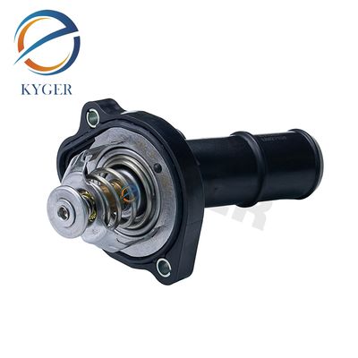 Le moteur est équipé d'un thermostat LR027158 LR027102 JDE28115