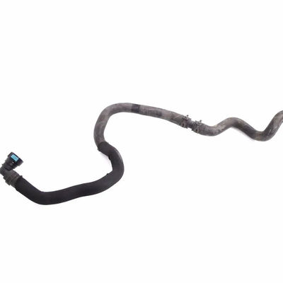 RHD tuyau de tuyauterie de tuyauterie de tuyauterie de refroidissement FPLA8B573CB 14631193 LR062458 pour Range Rover Sport 2016