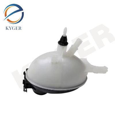 2045000049 Réservoir de liquide de refroidissement du radiateur avant avec couvercle 204 500 00 49 Pour Mercedes Benz W204 C300 C350