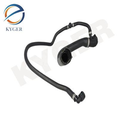 Pour les véhicules à moteur automobile, le tuyau d'eau pour refroidissement du radiateur supérieur PCH001110 pour Land Rover Range Rover 2002-2009 L322 Classic 4.4L